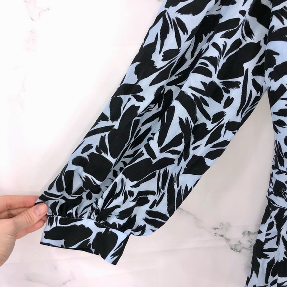 NEW WITH TAGS VERONICA BEARD Silk Vida Top - Picture 6 of 8